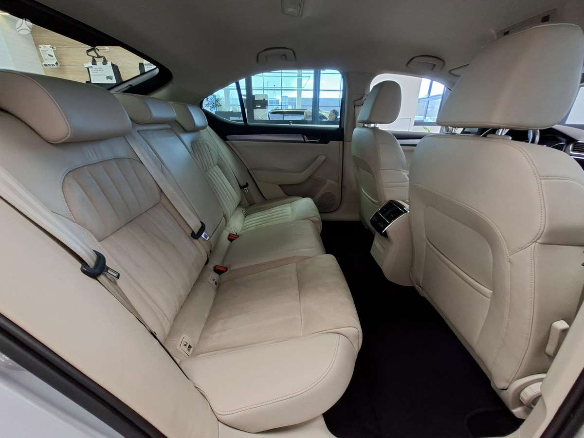 Skoda Superb, 1.8 l., hatchback