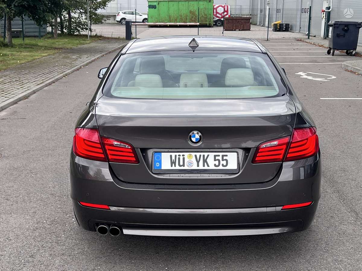 BMW 520, 2.0 l., Седан