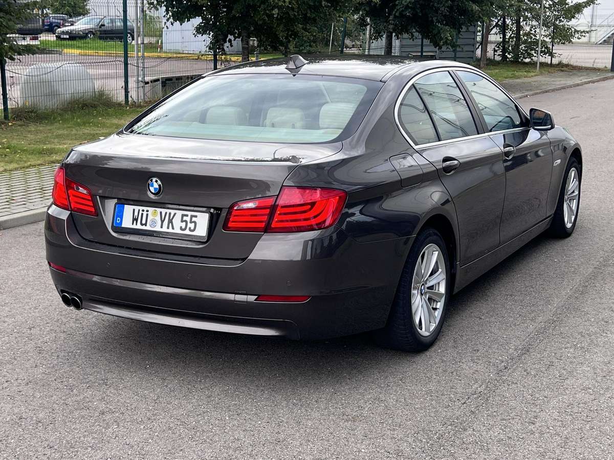 BMW 520, 2.0 l., Седан