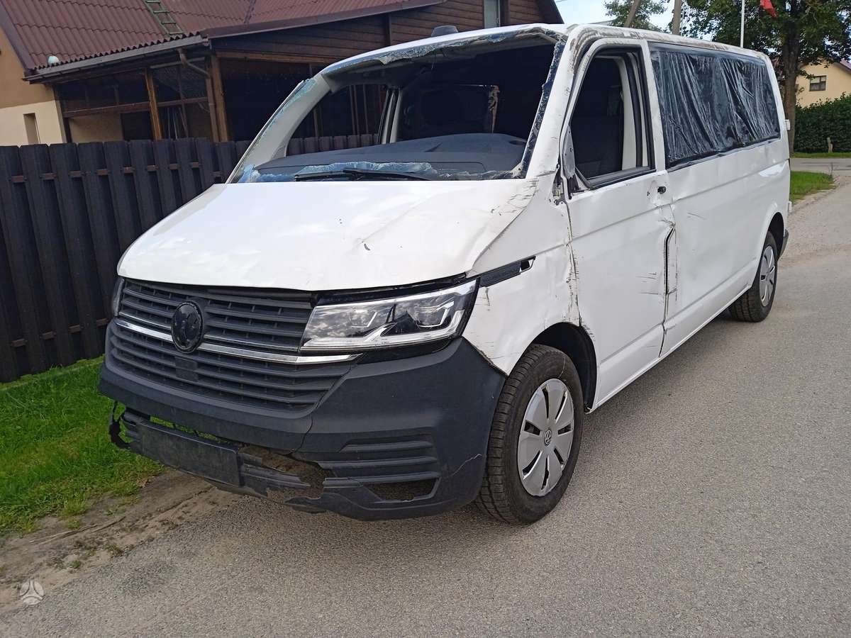 Volkswagen Transporter - 1