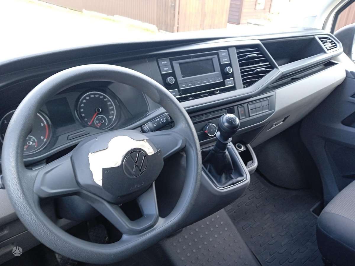Volkswagen Transporter - 12