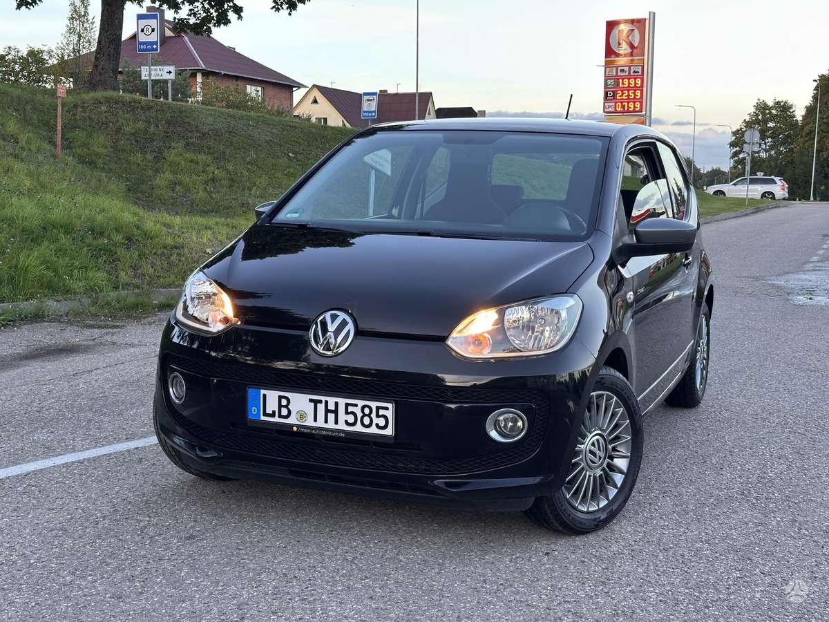 Volkswagen Up - 1
