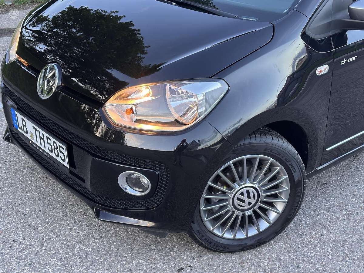 Volkswagen Up - 2