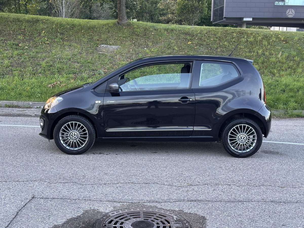 Volkswagen Up - 5