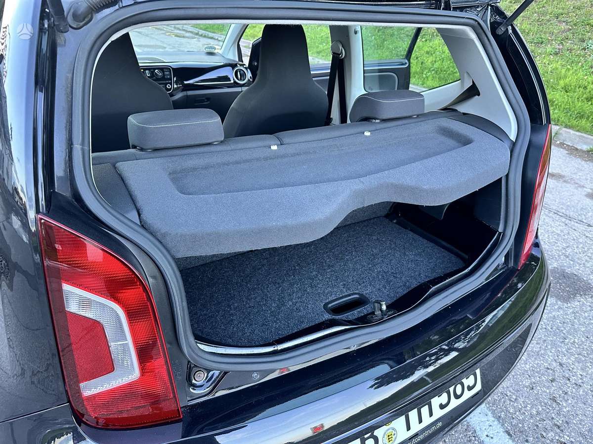 Volkswagen Up - 9