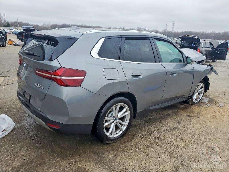 BMW X3, 2.0 l., off-road / crossover