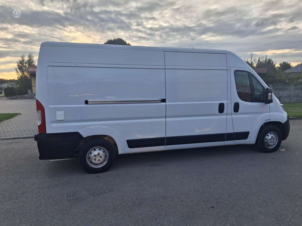 Opel Movano - 8