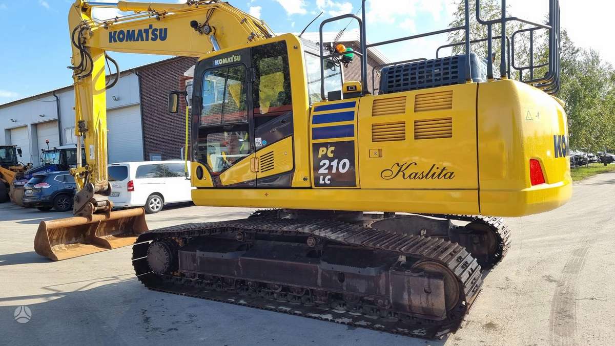 Komatsu PC 210 LC-11E0, экскаваторы
