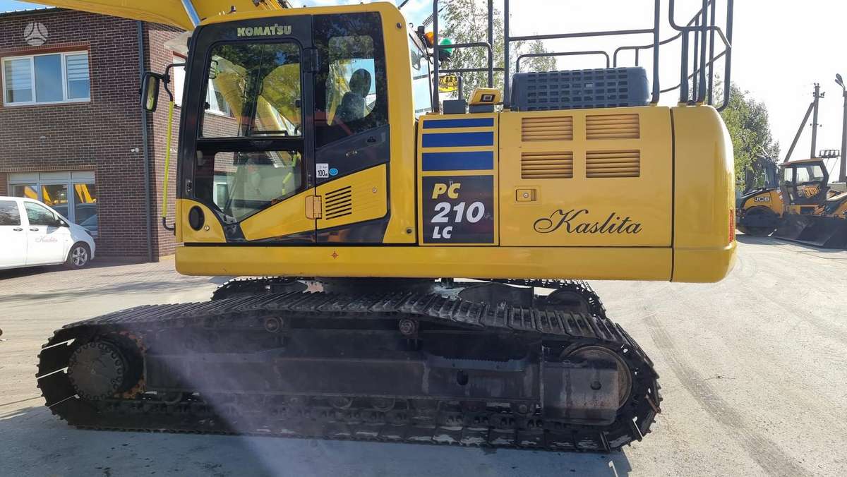 Komatsu PC 210 LC-11E0, экскаваторы