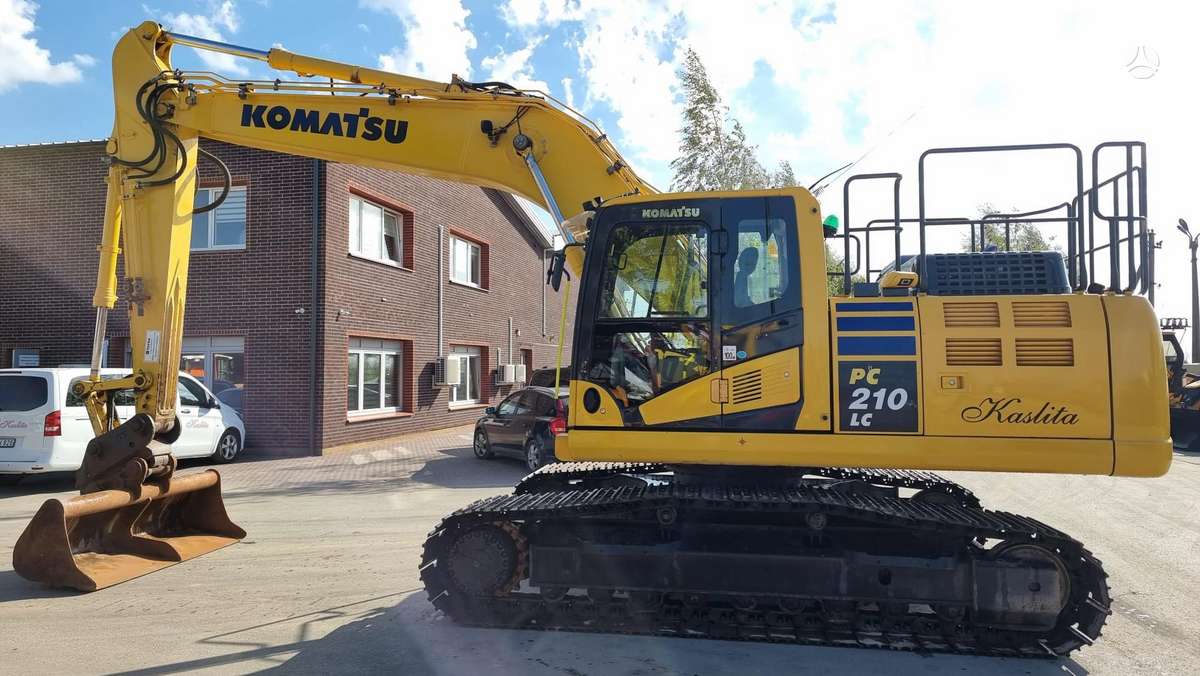 Komatsu PC 210 LC-11E0, экскаваторы