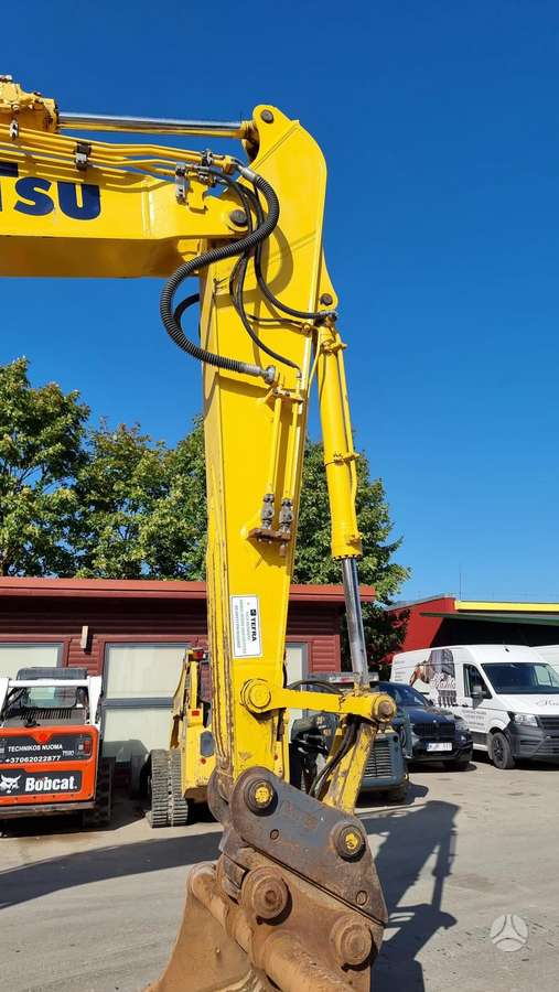 Komatsu PC 210 LC-11E0, экскаваторы