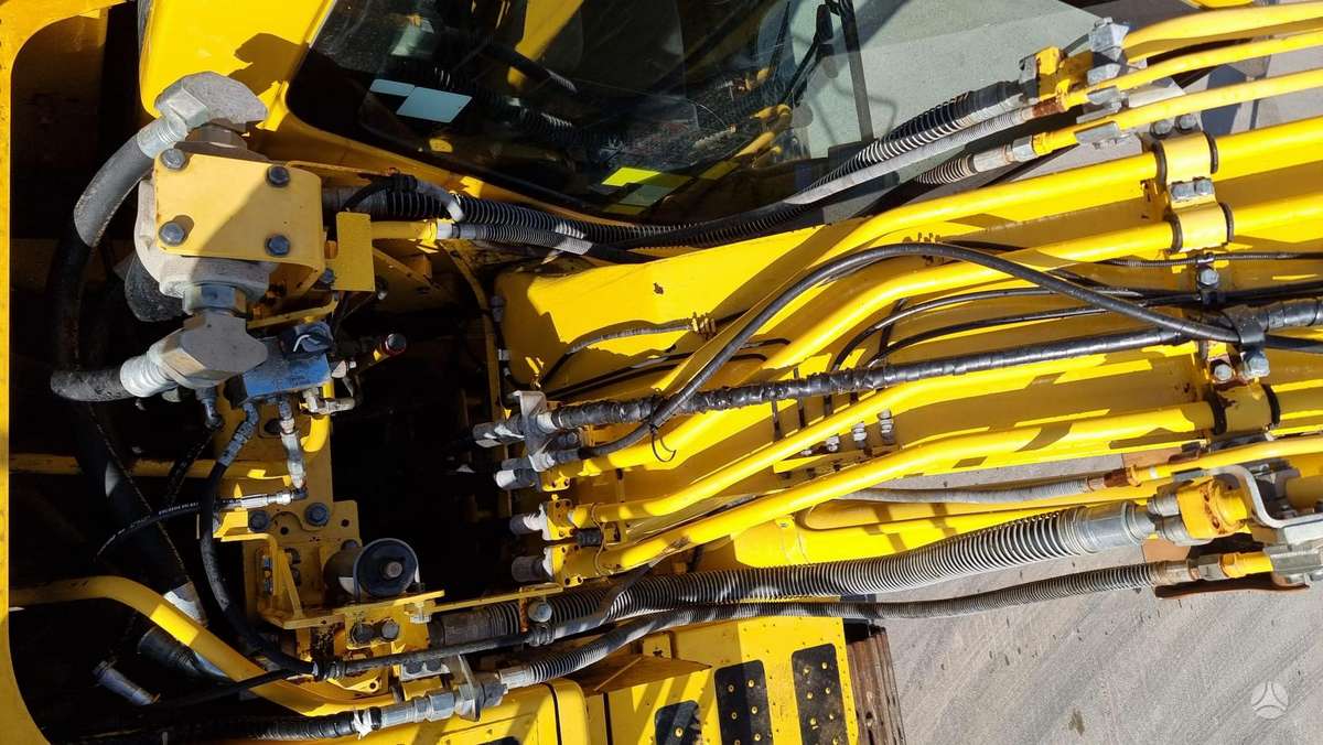Komatsu PC 210 LC-11E0, ekskavatoriai