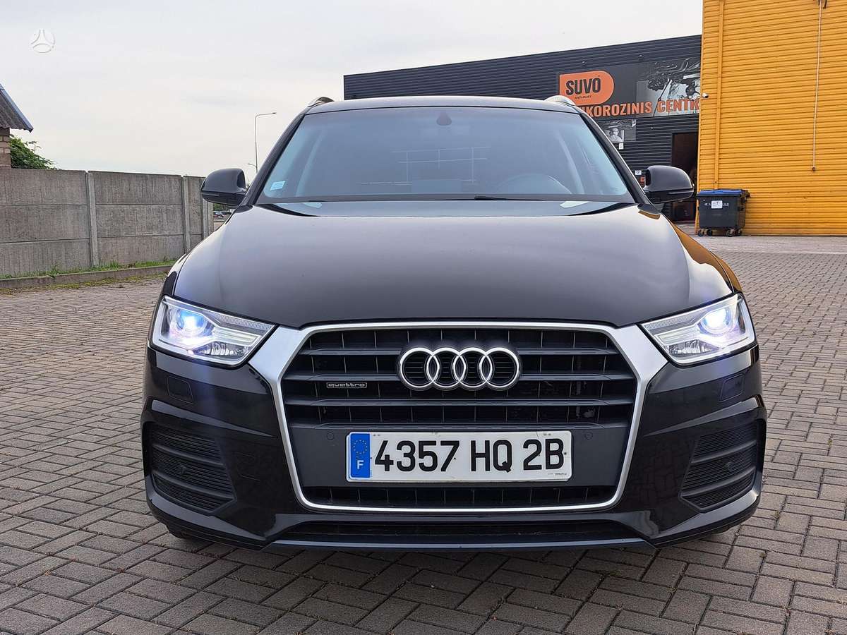 Audi Q3, 2.0 l., Внедорожник / Кроссовер