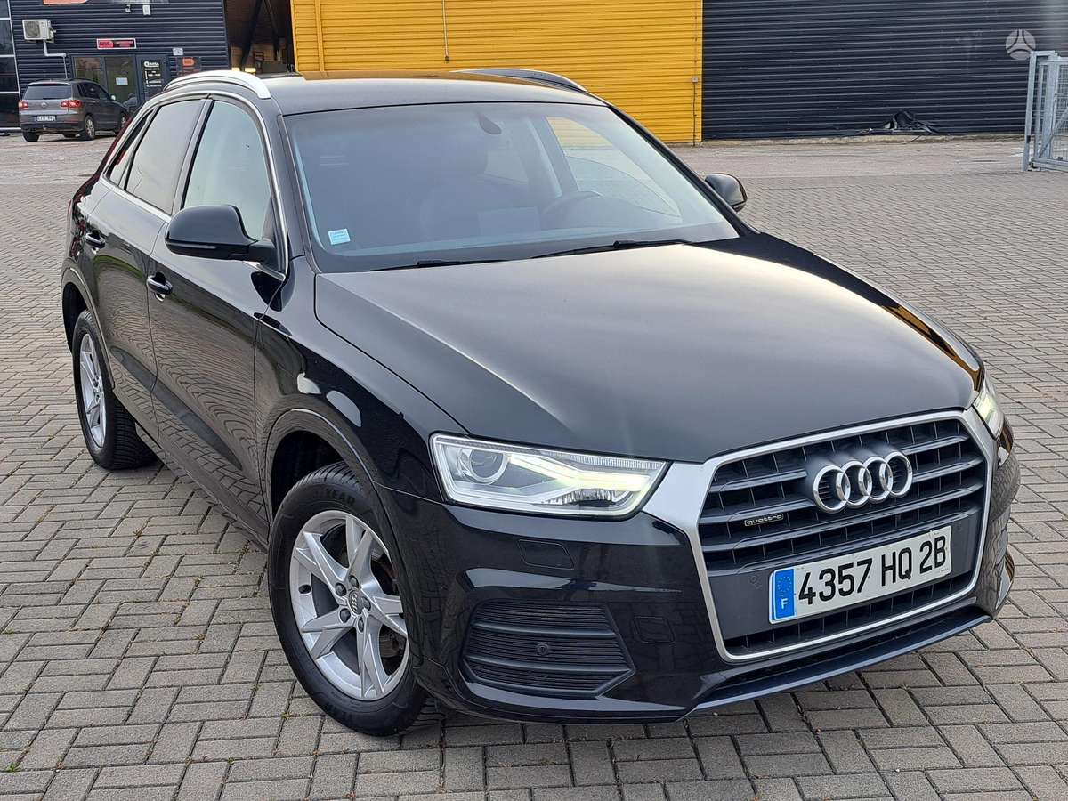 Audi Q3, 2.0 l., off-road / crossover