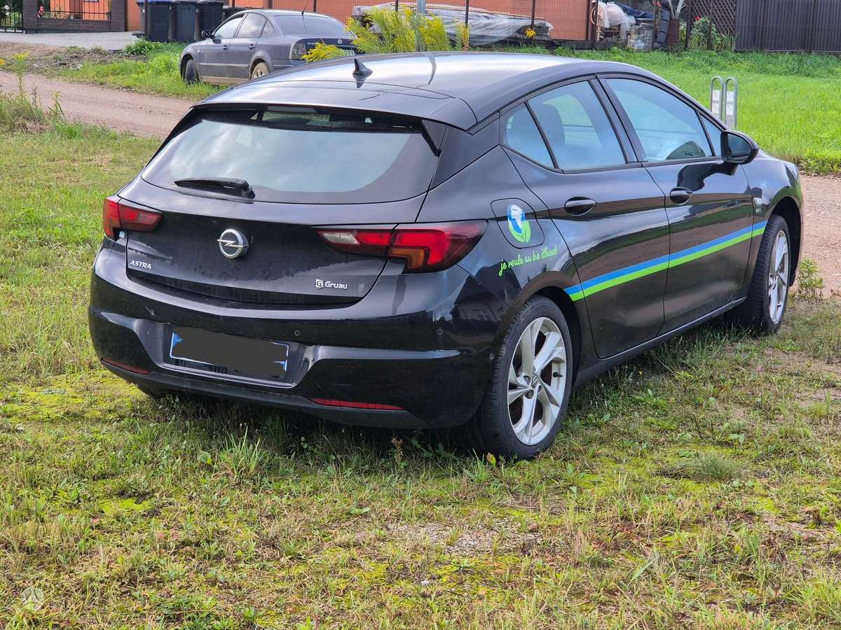 Opel Astra, 1.2 l., Хэтчбек
