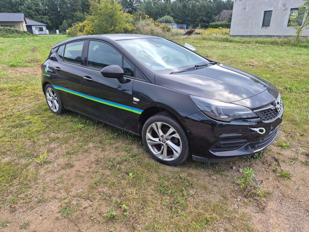 Opel Astra, 1.2 l., Хэтчбек