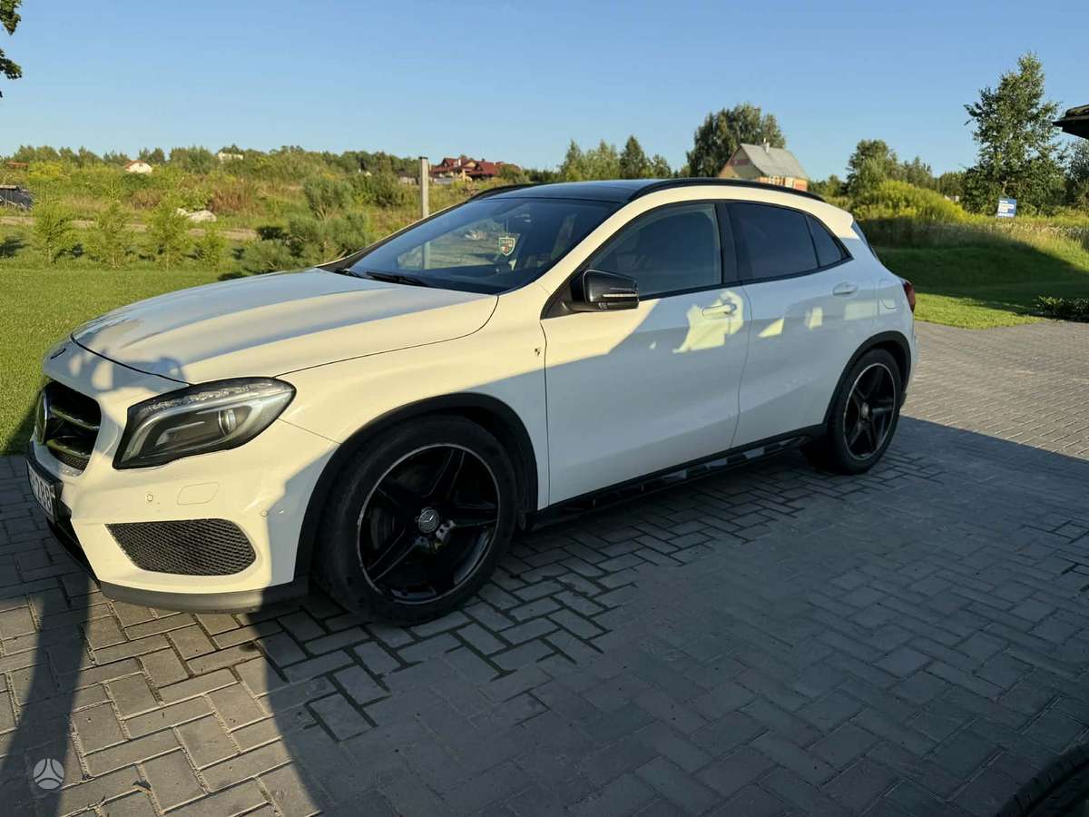 Mercedes-Benz GLA220 - 3