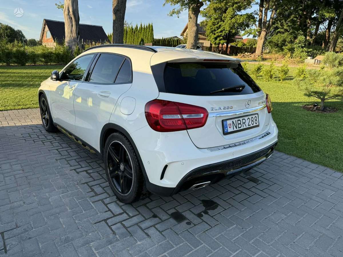 Mercedes-Benz GLA220 - 5