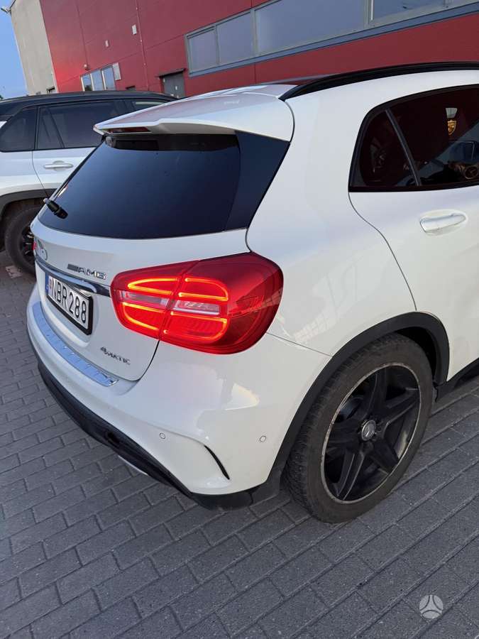 Mercedes-Benz GLA220 - 7