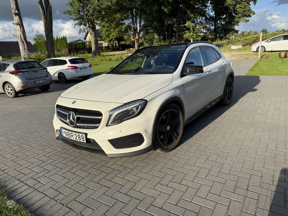 Mercedes-Benz GLA220 - 8