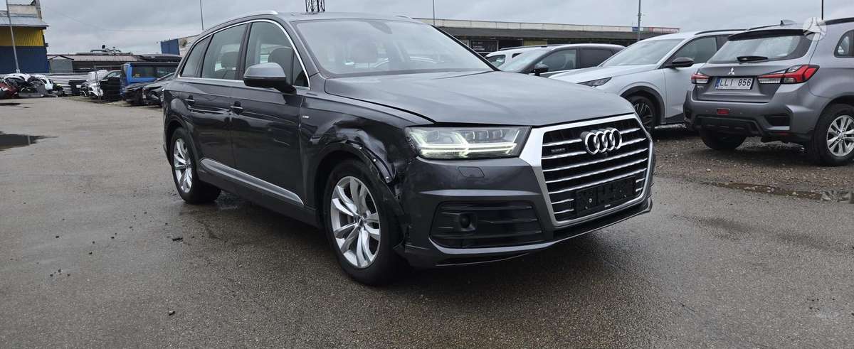 Audi Q7 - 3