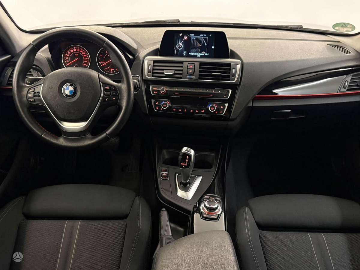 BMW 120, 1.5 l., hatchback