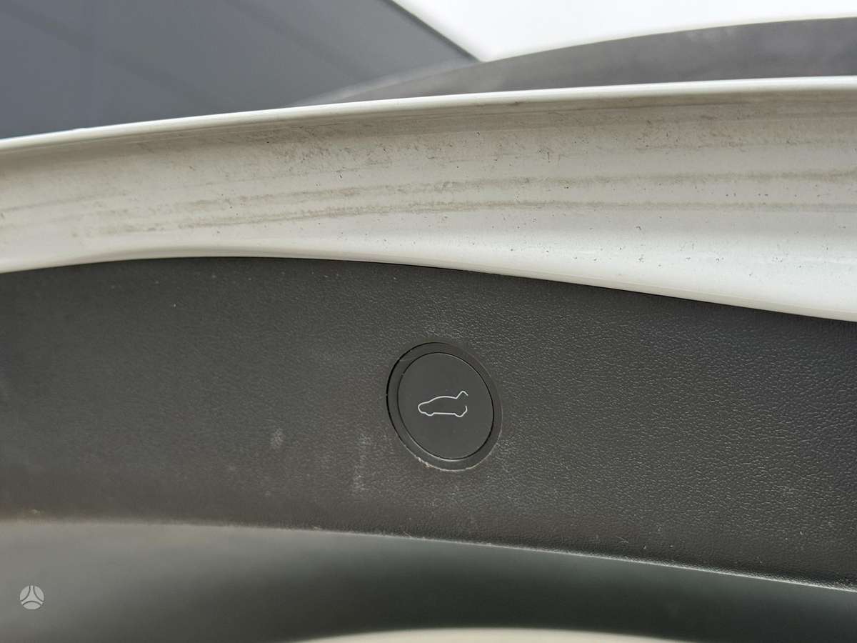 Tesla Model 3, 82 кВт·ч, Седан