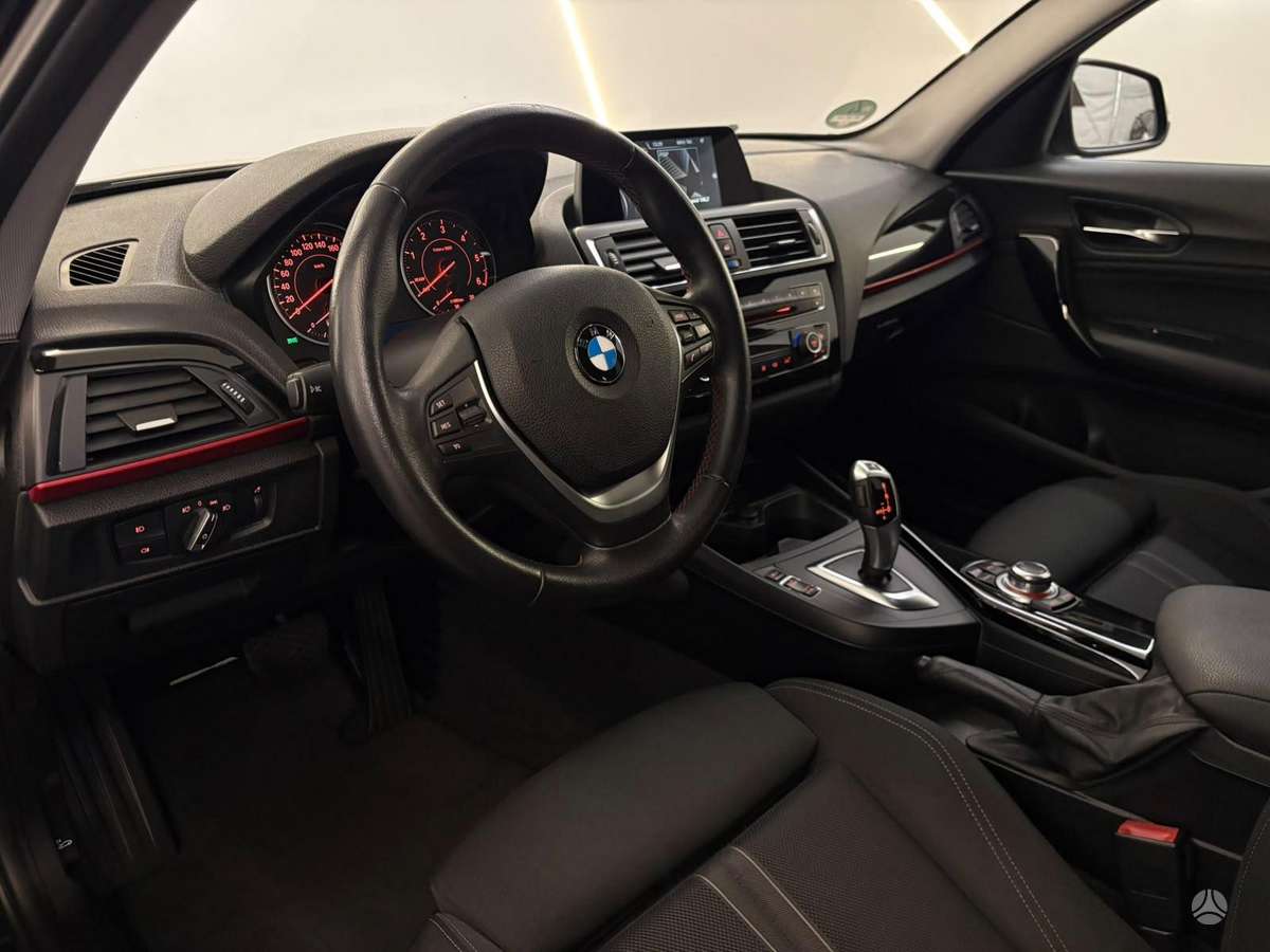BMW 120, 1.5 l., hatchback