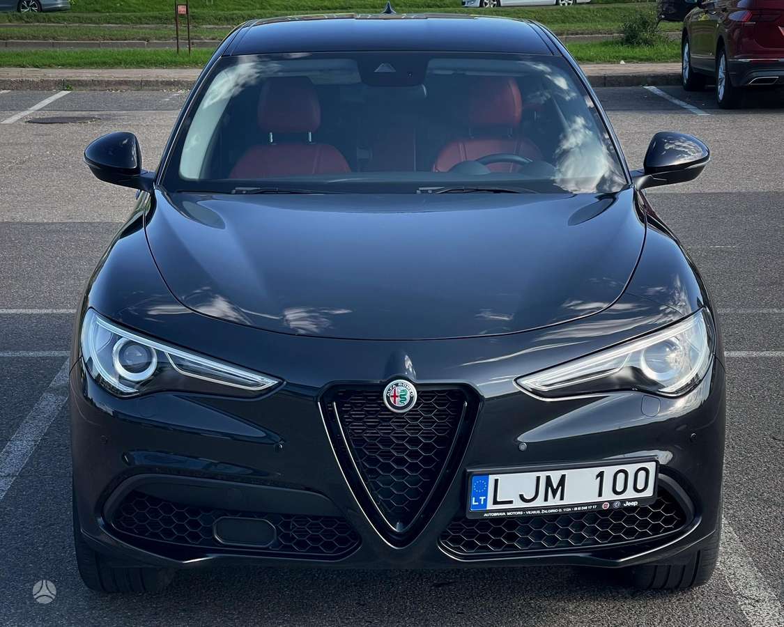 Alfa Romeo Stelvio - 9