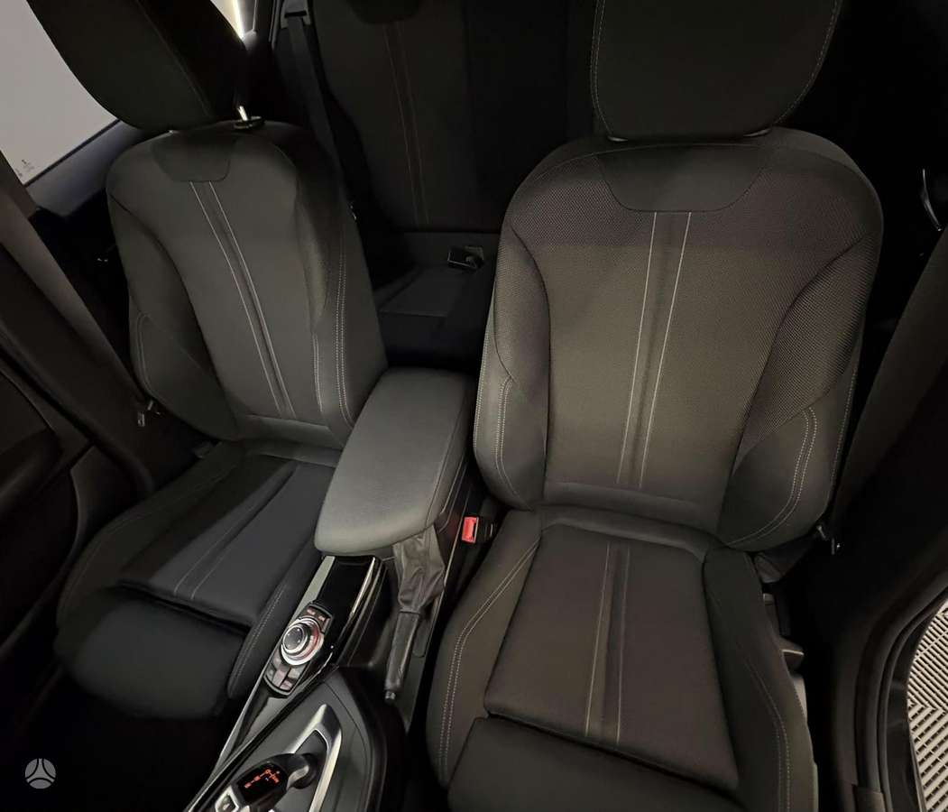 BMW 120, 1.5 l., Хэтчбек