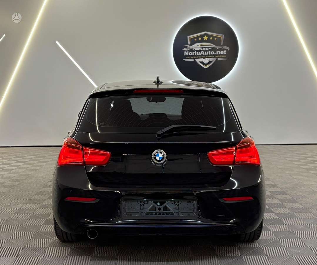 BMW 120, 1.5 l., hatchback