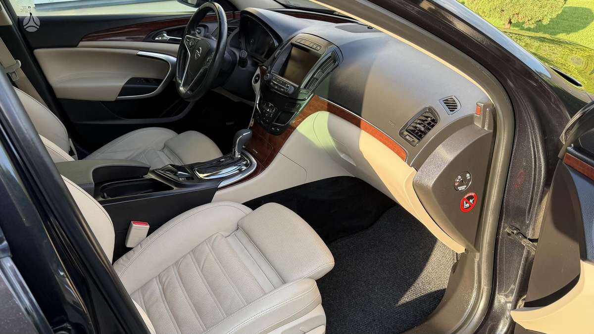 Opel Insignia, 2.0 l., wagon