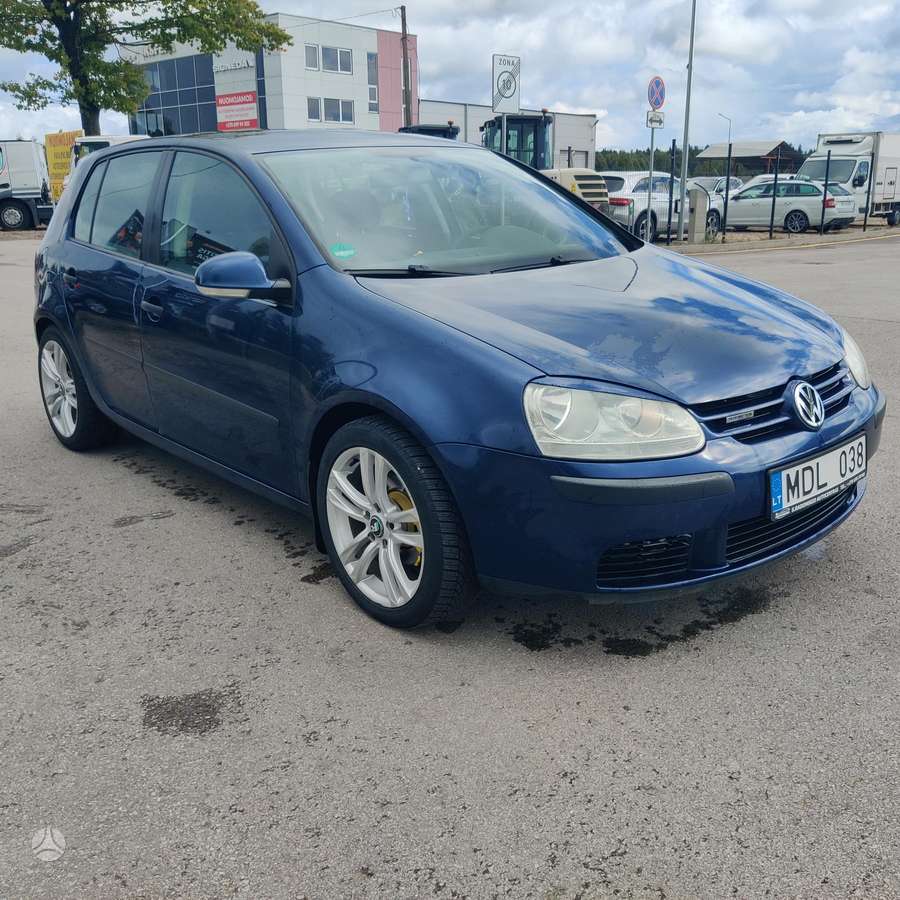 Volkswagen Golf - 2
