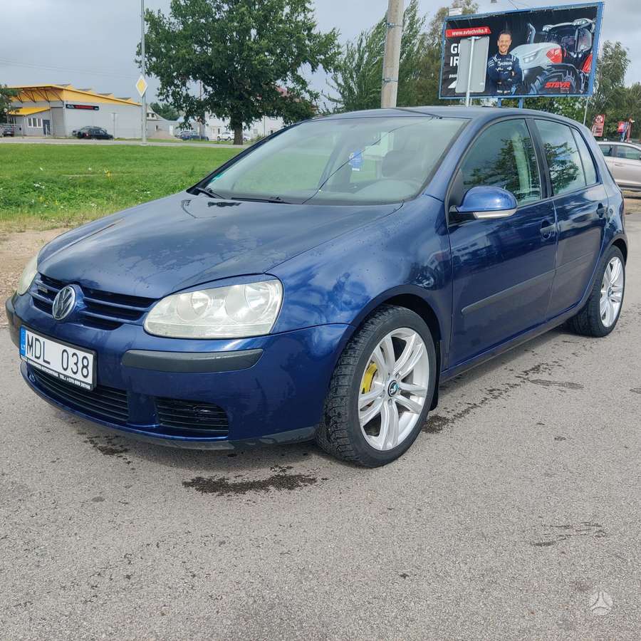 Volkswagen Golf - 6