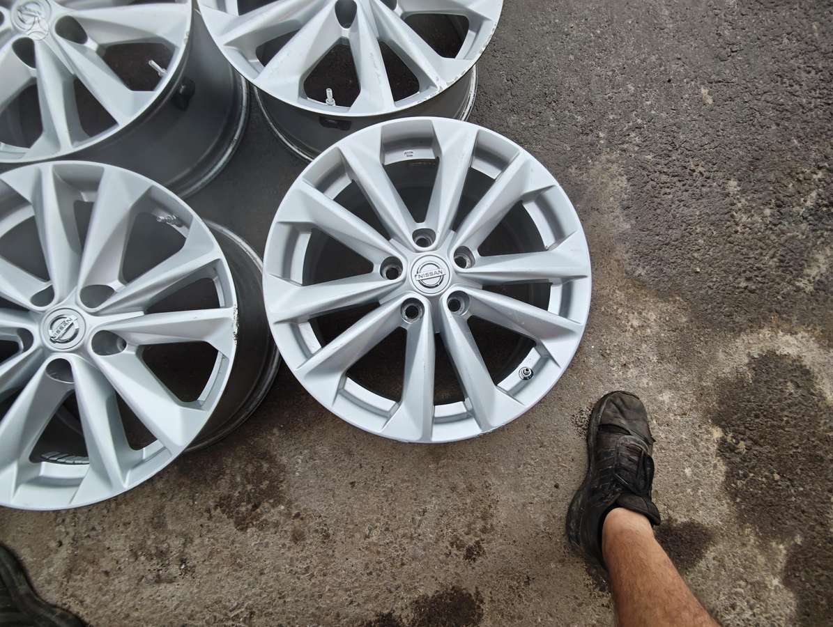 Nissan Qaskai, light alloy, R17