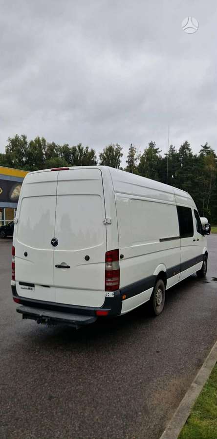 Mercedes-Benz Sprinter - 4