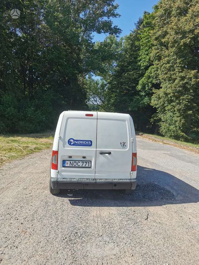 Ford Tourneo Connect - 8