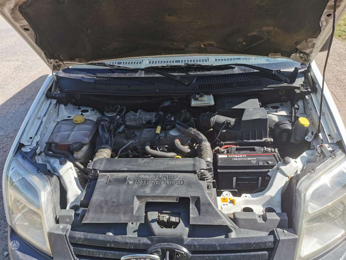 Ford Tourneo Connect - 9