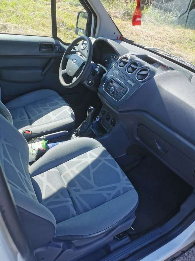 Ford Tourneo Connect - 10
