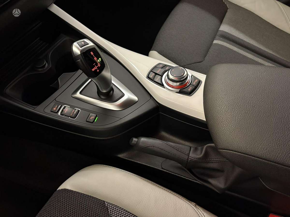 BMW 120, 2.0 l., Хэтчбек