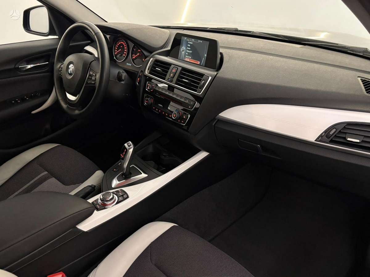 BMW 120, 2.0 l., Хэтчбек