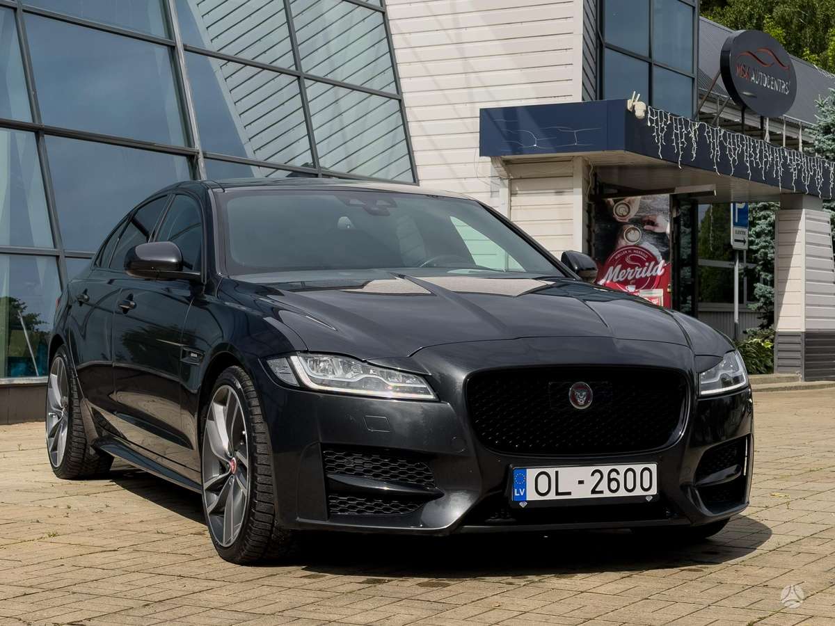 Jaguar XF - 1
