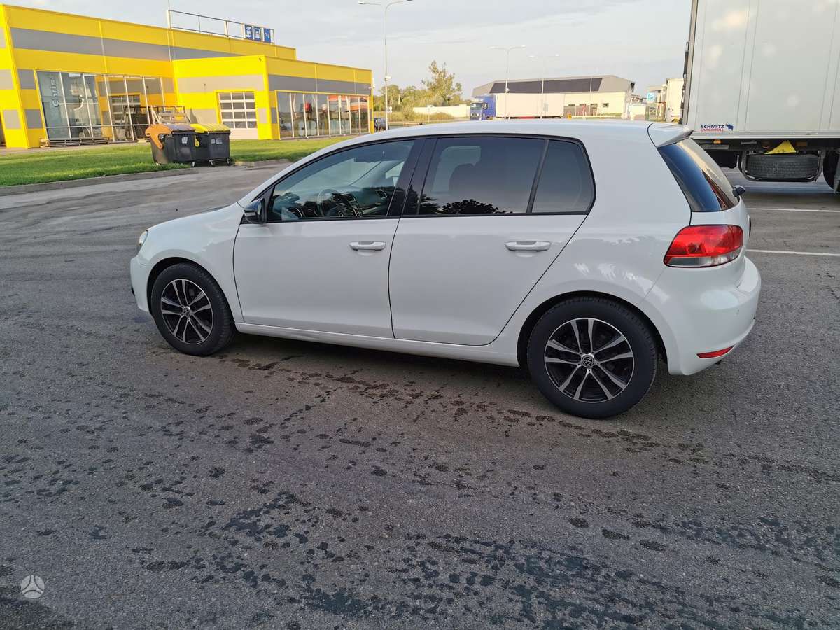 Volkswagen Golf, 1.6 l., hatchback
