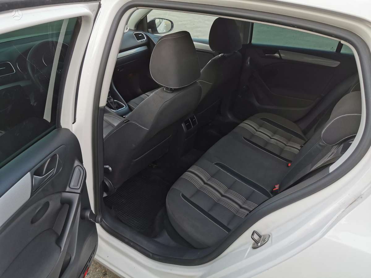 Volkswagen Golf, 1.6 l., hatchback