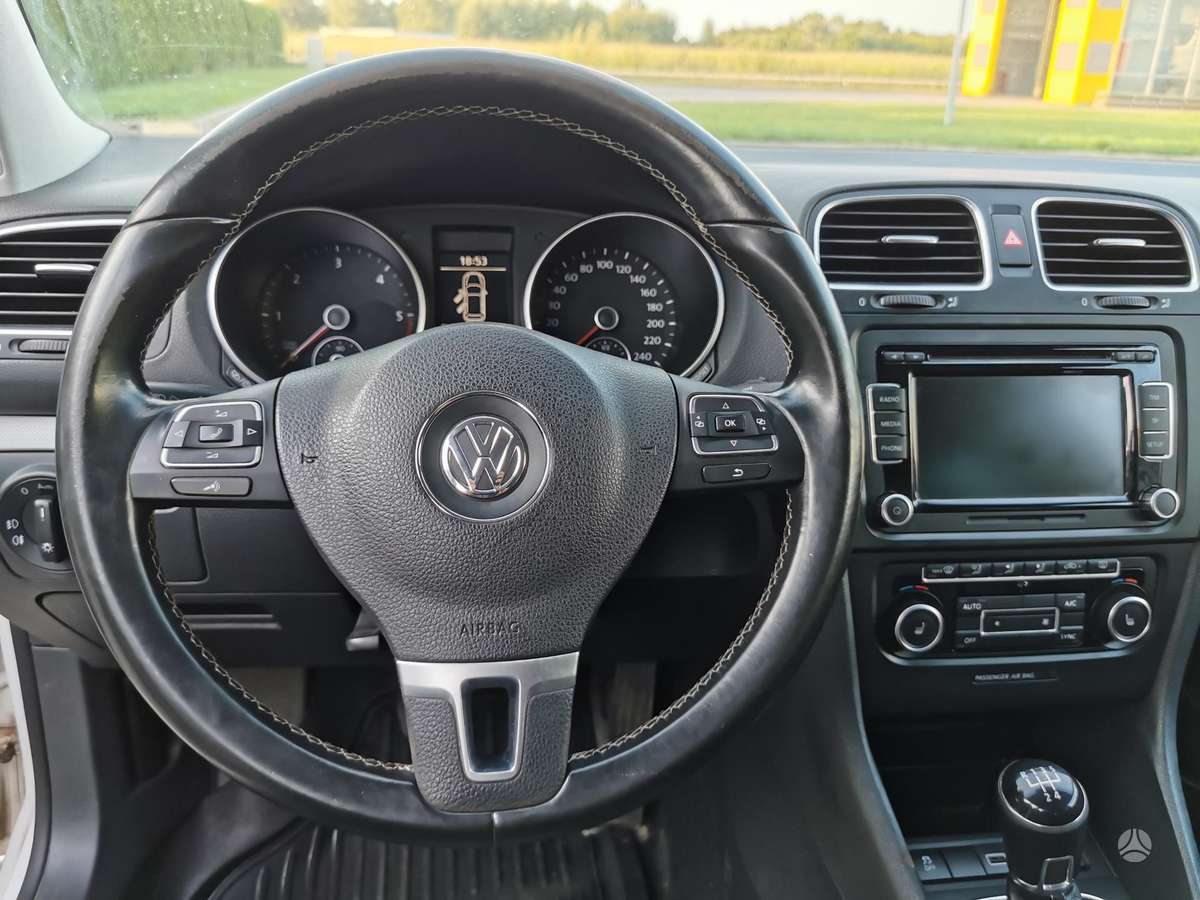 Volkswagen Golf, 1.6 l., hatchback