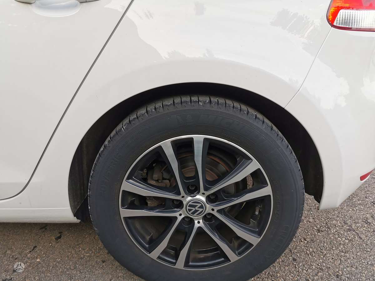 Volkswagen Golf, 1.6 l., hatchback