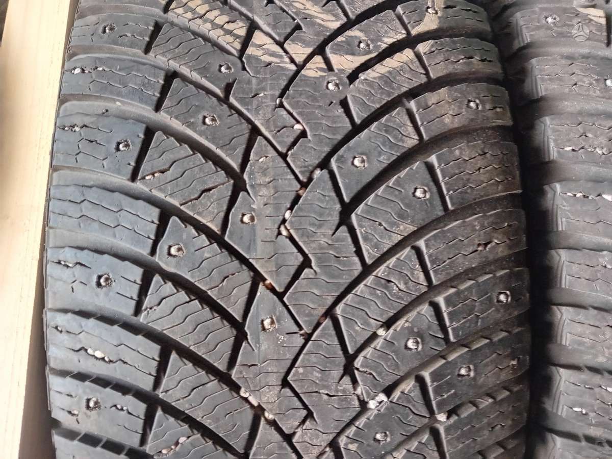 Bridgestone, žieminės 255/55 R20