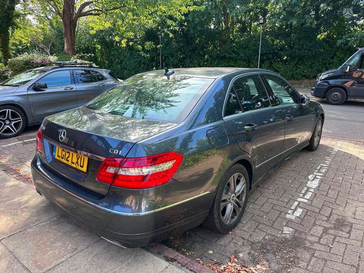 Mercedes-Benz E220 for parts. Om651 924