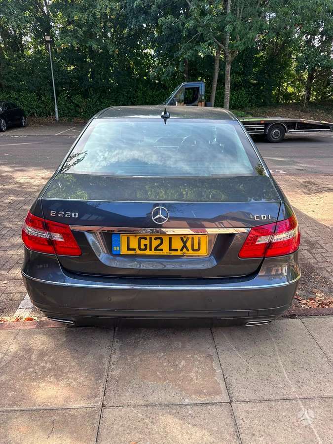 Mercedes-Benz E220 for parts. Om651 924