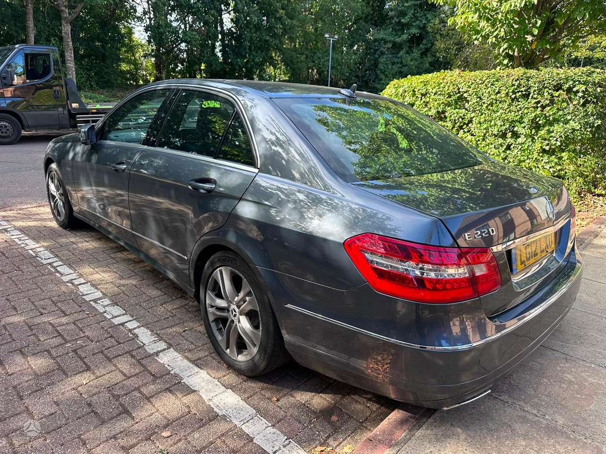 Mercedes-Benz E220 for parts. Om651 924